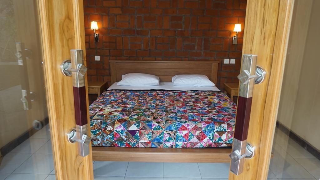 Biorock Homestay & Dive Center Pemuteran Esterno foto